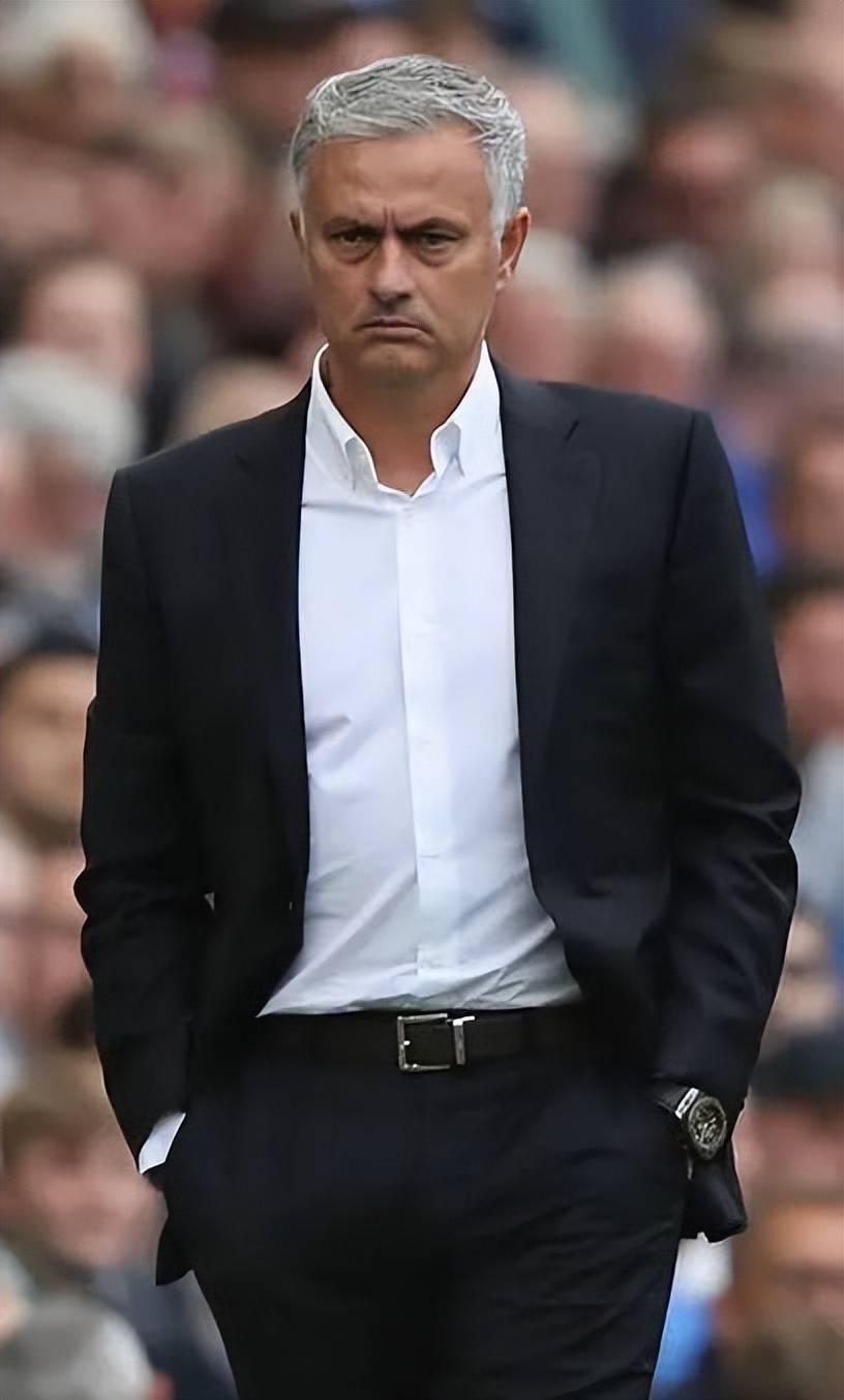 仍坚守防守策略，让穆里尼奥遭遇指责：0-3输球的他“真老了”